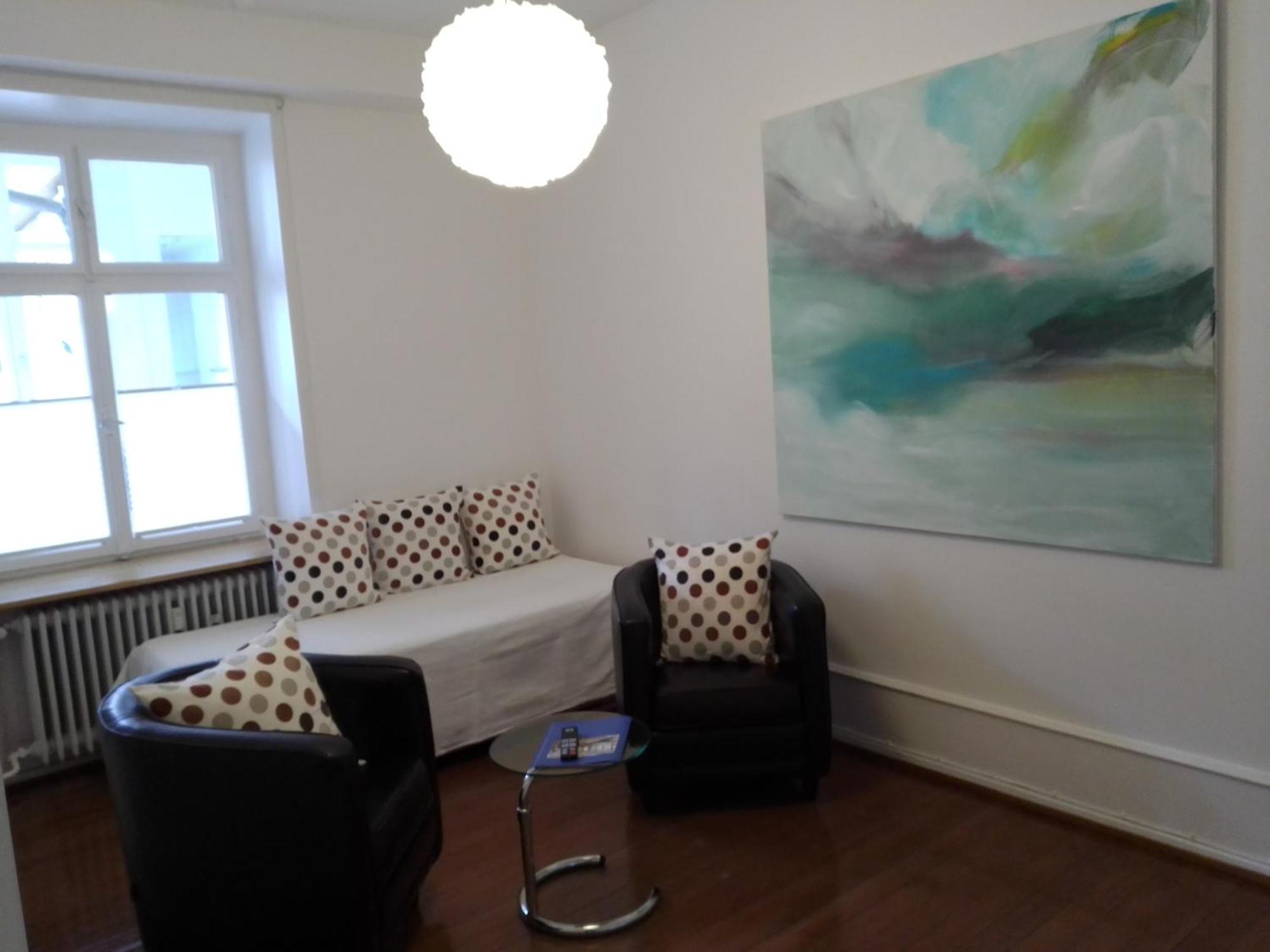 Pensionsieben Das Andere Hotel Lorrach Room photo