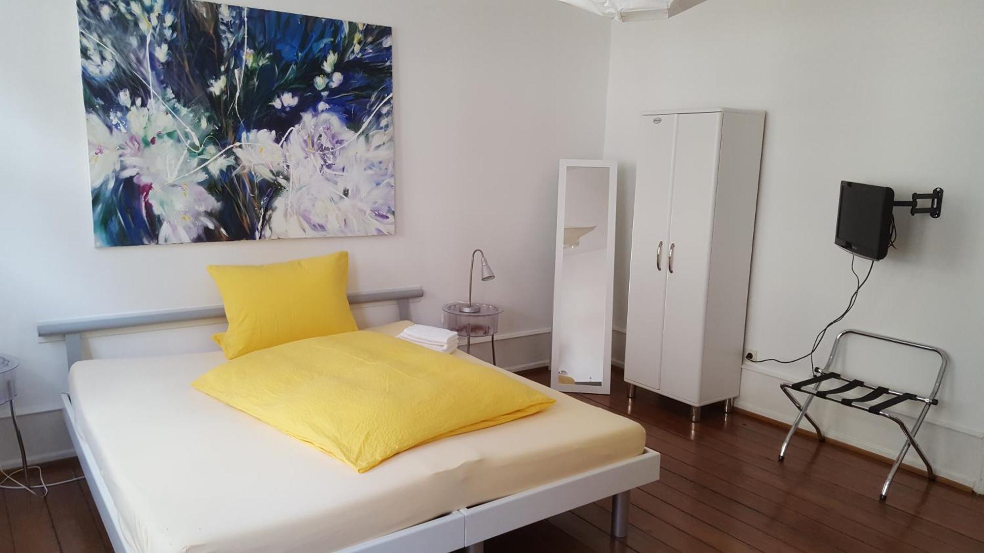 Pensionsieben Das Andere Hotel Lorrach Room photo